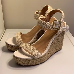 NWOT Madden Girl Espadrille Platform Wedges